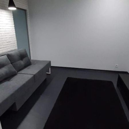 Modern Apartment In The Center Of Town Chişinǎu Buitenkant foto