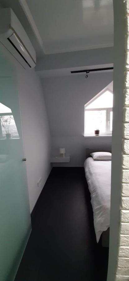 Modern Apartment In The Center Of Town Chişinǎu Buitenkant foto
