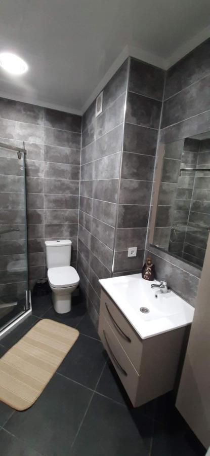 Modern Apartment In The Center Of Town Chişinǎu Buitenkant foto