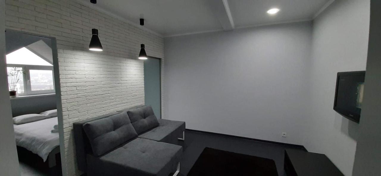Modern Apartment In The Center Of Town Chişinǎu Buitenkant foto